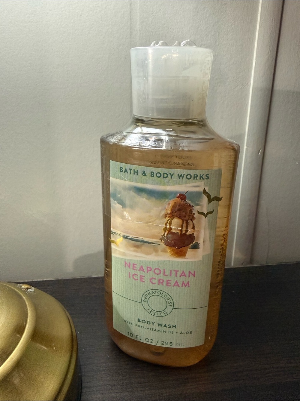 Bath & Body Works Neapolitan Ice Cream Body Wash - Clear Brown & White